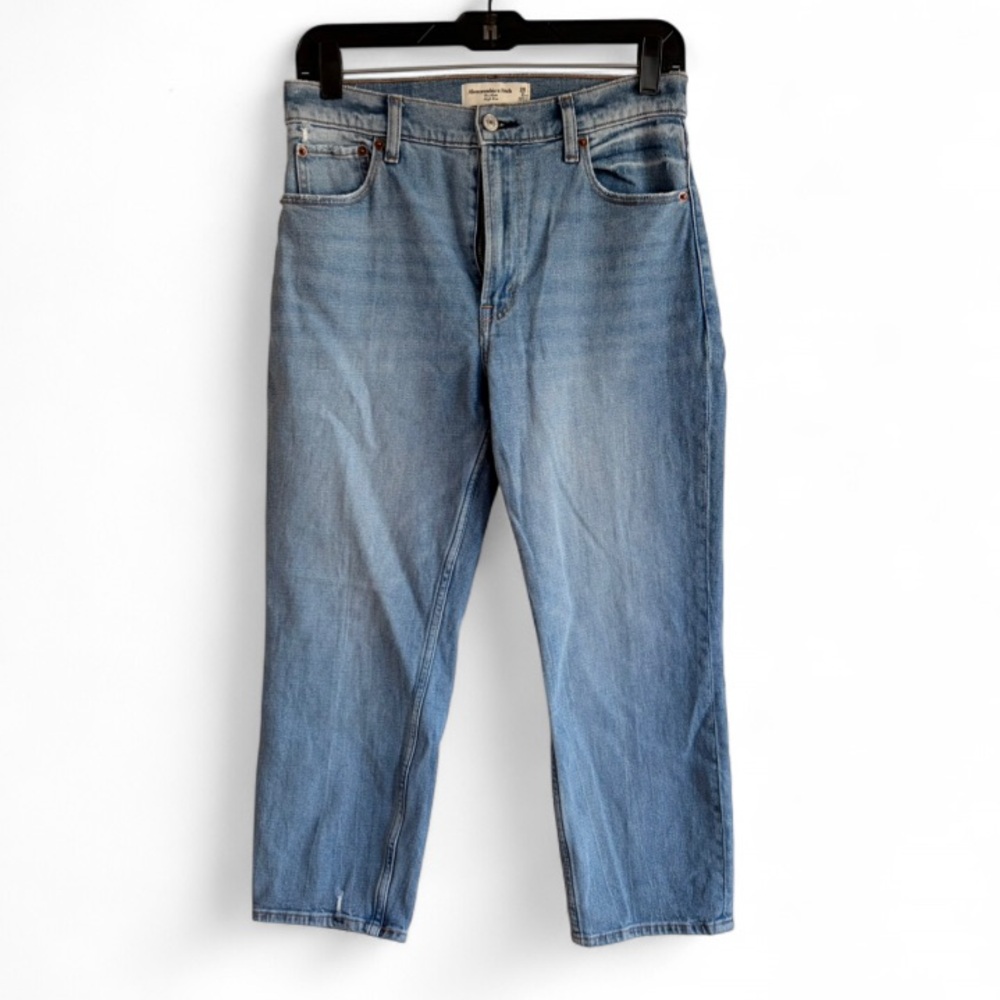 Abercrombie & Fitch High Rise Crop The Mom Jeans Size 26